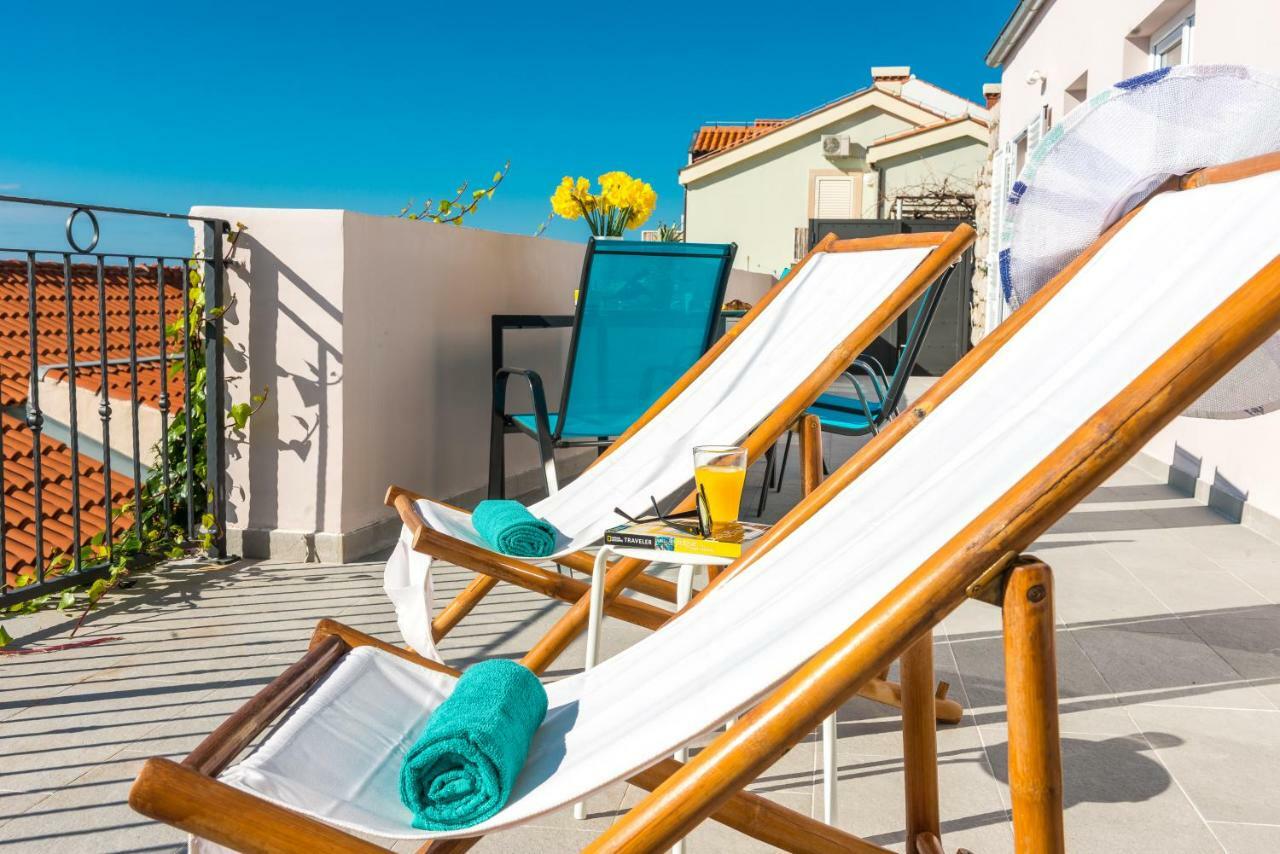 Apartment Sunshine With Hot Tub